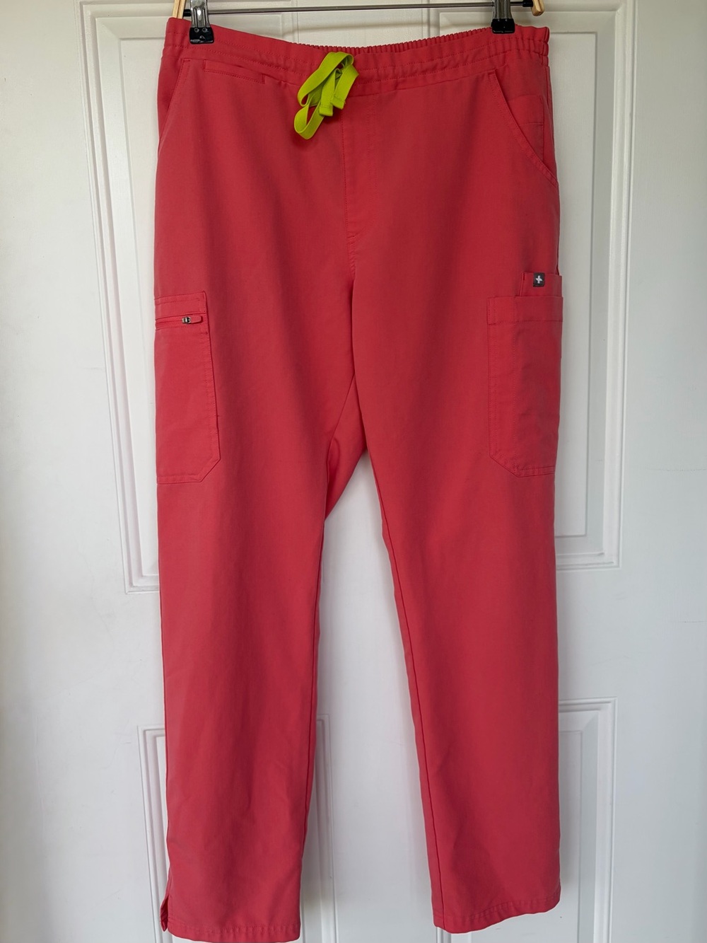 •FIGS• Yola Skinny Scrub Pants Technical Collection - Size Medium